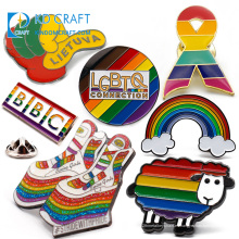 Fabricante a granel barato sin mínimo metal colorido al por mayor orgullo gay LGBT insignia pin de solapa pin en forma de esmalte arco iris personalizado